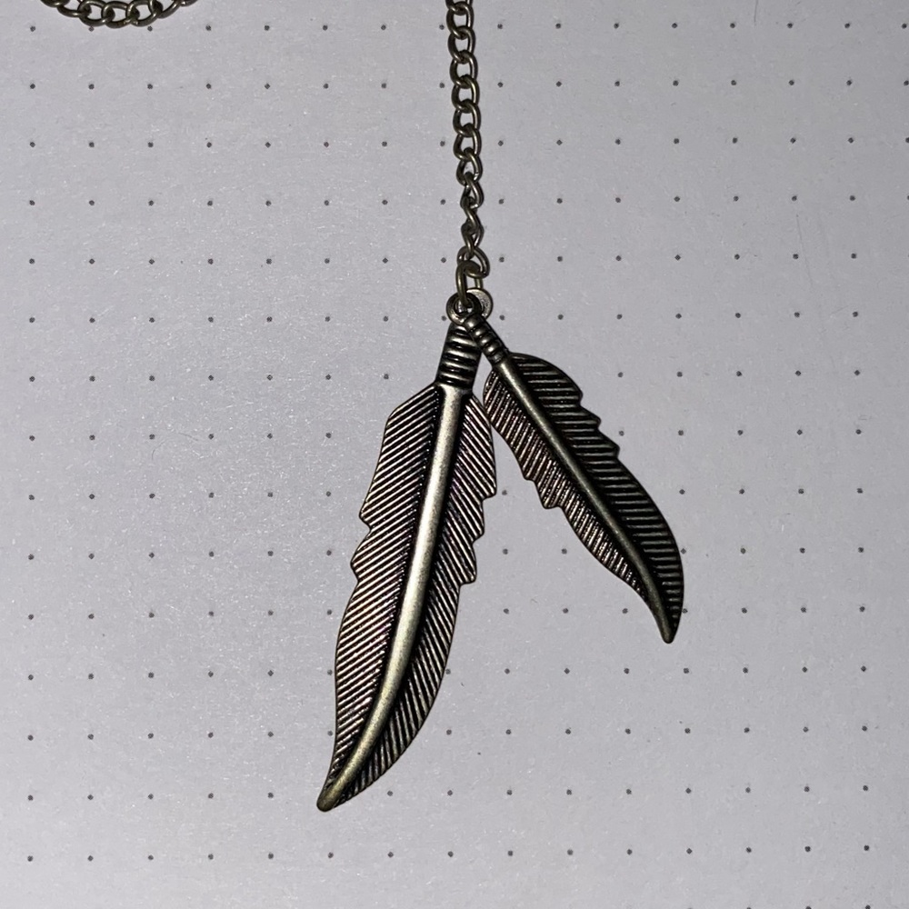 ❤️‍🔥 Hot Topic Set of 2 Feather 🪶 Ear cuff Silver Black Earri… - Picture 5 of 6